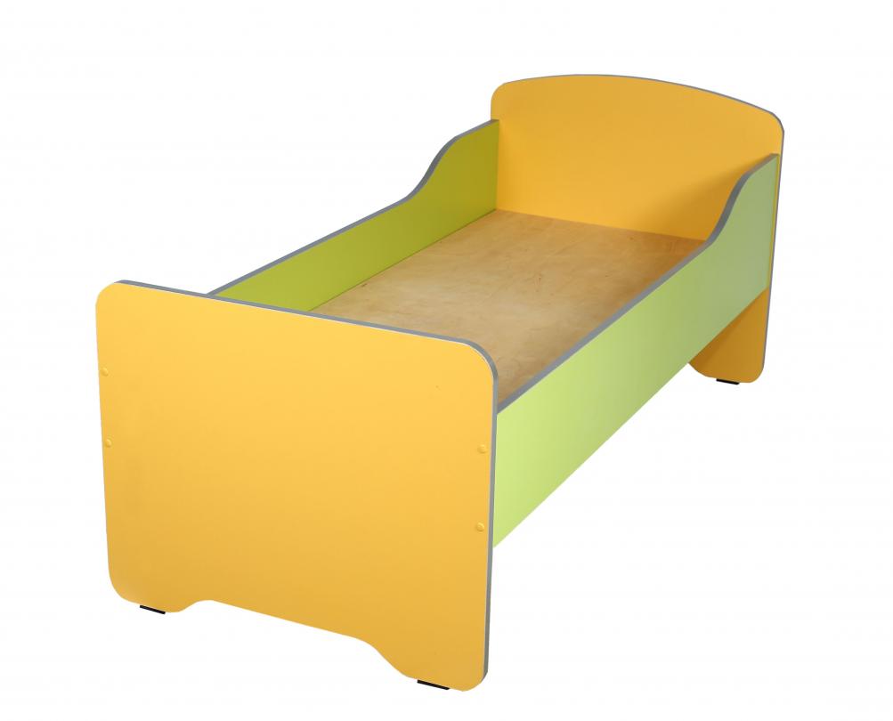 Ліжко дитяче без матрацу з високими бильцями,одномісне,боковини та спинки з ламінованої ДСП ,(ТОВ ‘’АЛМАНТ’’), 1432х640х620 мм.